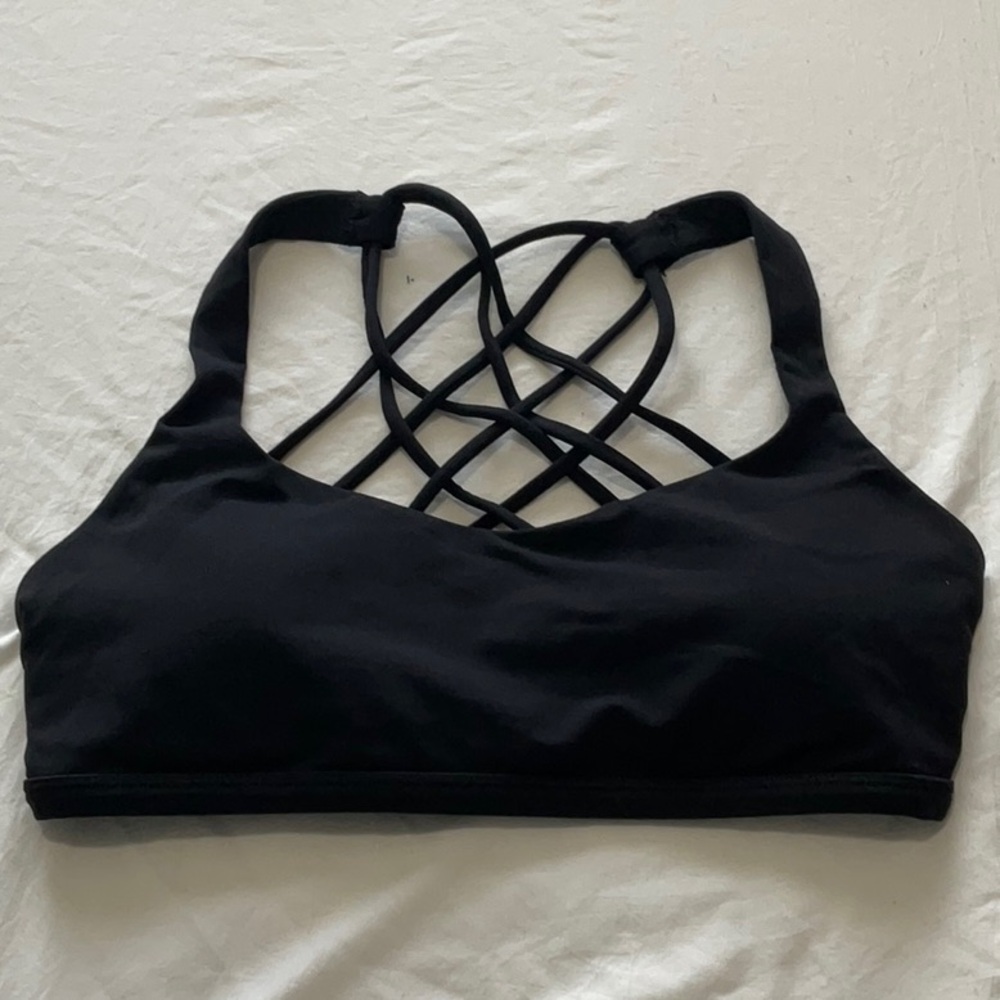 Lululemon black energy Sports Bra